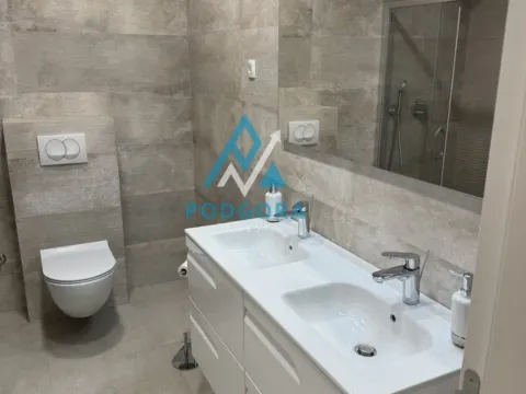 Prodaja, trosoban stan, 132m², Gorica C, Podgorica - image 2