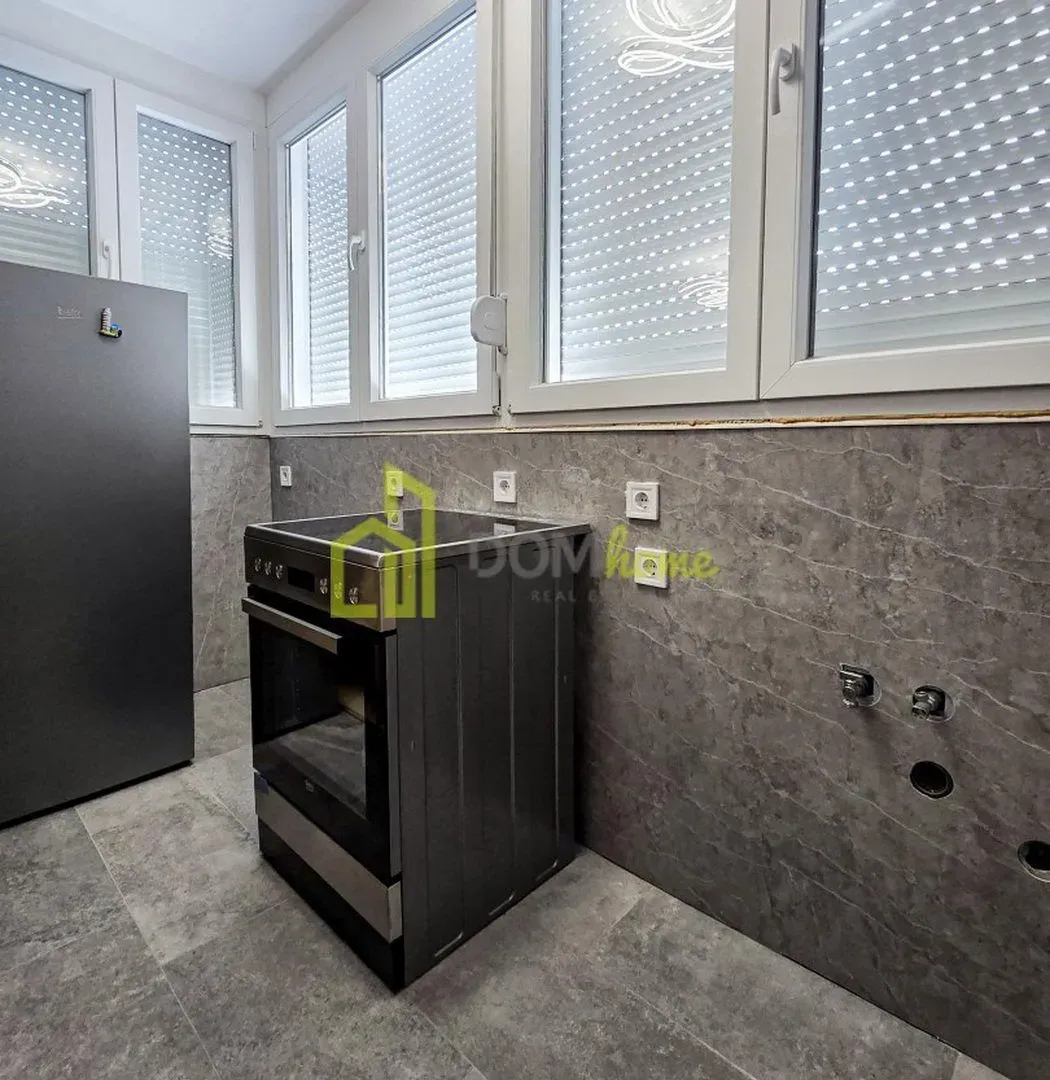 Prodaja, trosoban stan, 74m², Pobrežje, Podgorica