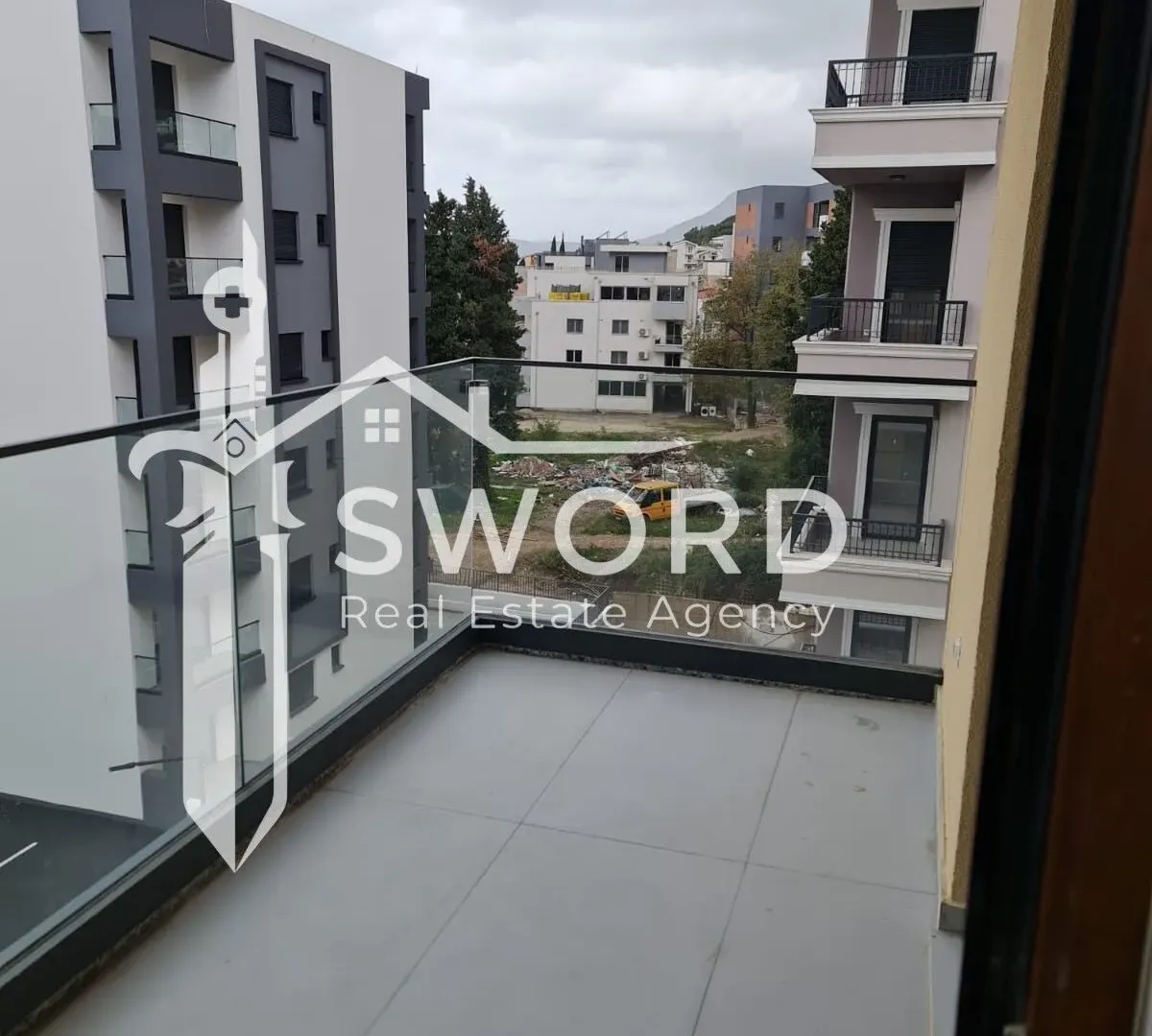 Prodaja, jednosoban stan, 49m², Šušanj, Bar