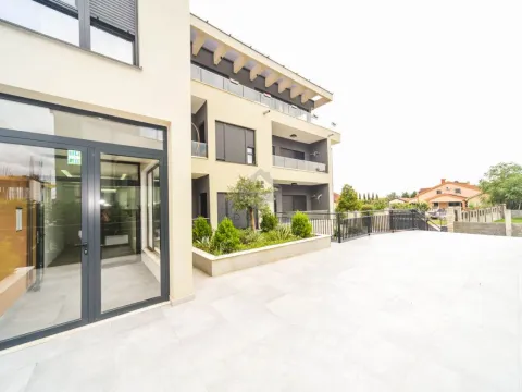 Prodaja, jednosoban stan, 39m², Donja Gorica, Podgorica - image 13