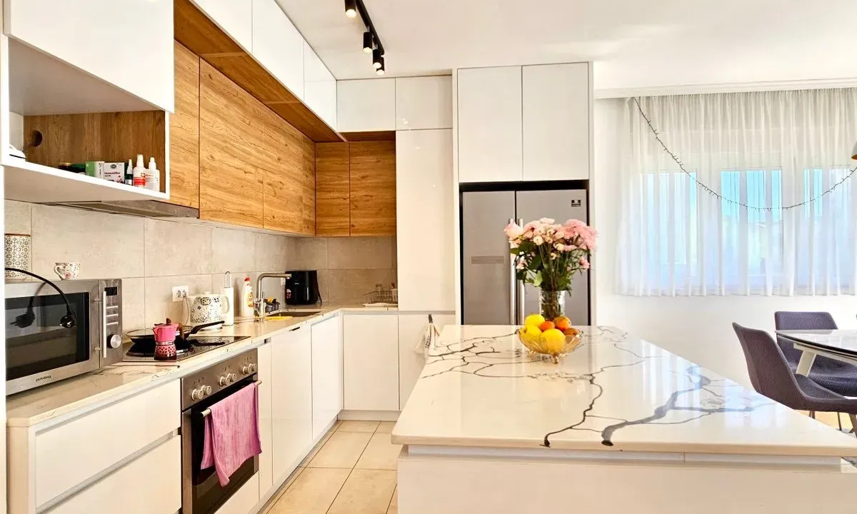 Sale, two bedroom apartment, 95m², Stari Aerodrom, Podgorica