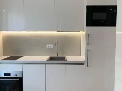 Sale, studio apartment, 27m², Bečići, Budva - image 8