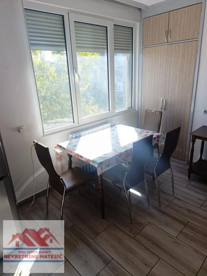 Rent, three bedroom apartment, 65m², Centar, Kragujevac