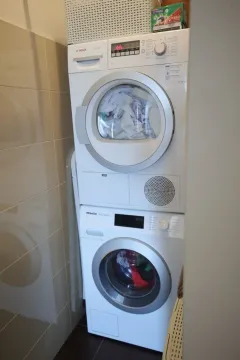 Izdavanje, dvosoban stan, 65m², Blok 6, Podgorica - image 10