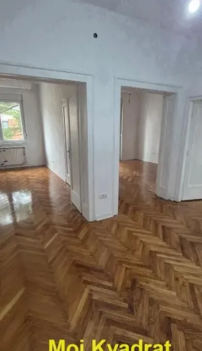 Sale, three bedroom apartment, 71m², Lion, Zvezdara Sve Podlokacije