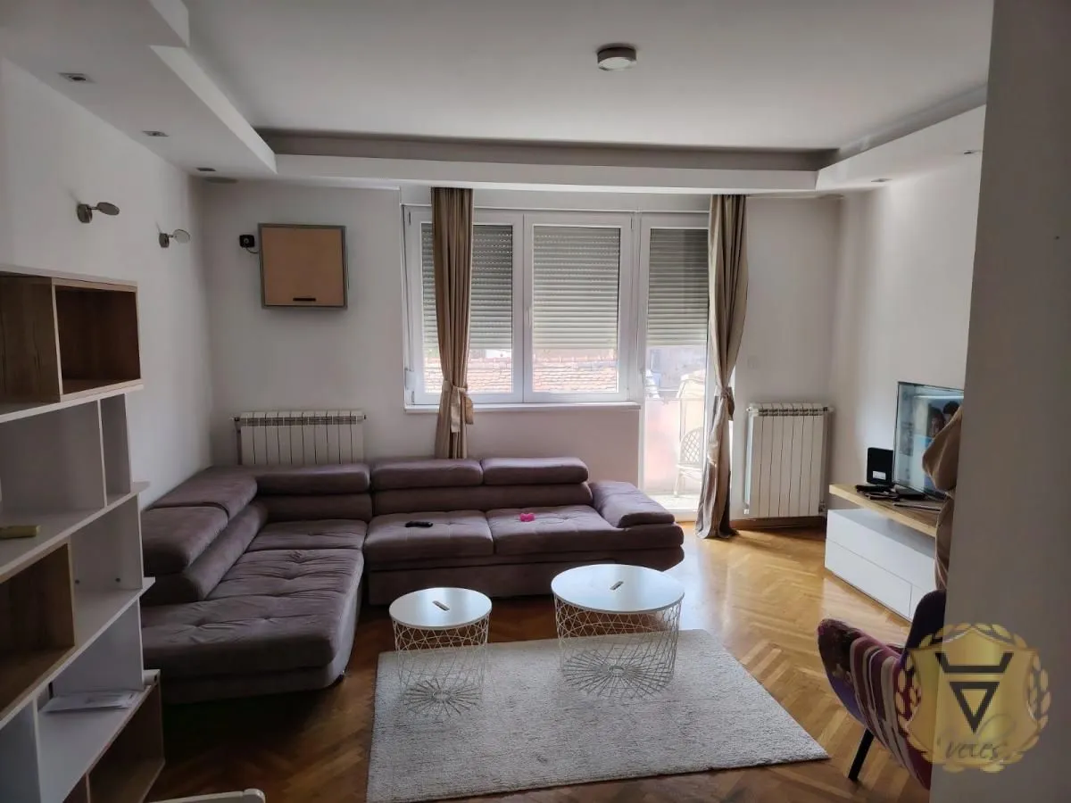 Izdavanje, dvosoban stan, 57m², Stari Grad, Beograd