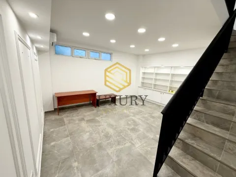 Izdavanje, poslovni prostor, 56m², Blok 9, Podgorica - image 5