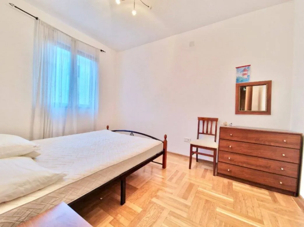 Prodaja, jednosoban stan, 65m², Risan, Kotor