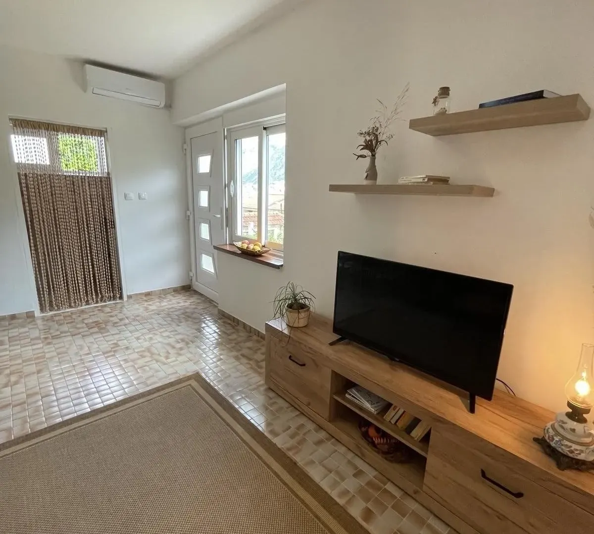 Prodaja, kuća, 104m², Muo, Kotor
