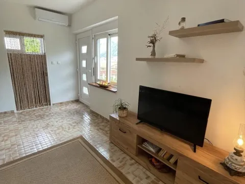 Prodaja, kuća, 104m², Muo, Kotor - image 7