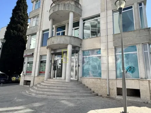 Rent, office space, 120m², Preko Morače, Podgorica - image 1