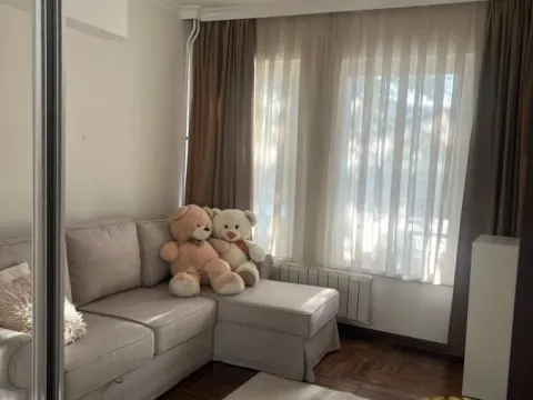 Izdavanje, trosoban stan, 120m², Poštanska Štedionica, Palilula Sve Podlokacije - image 12