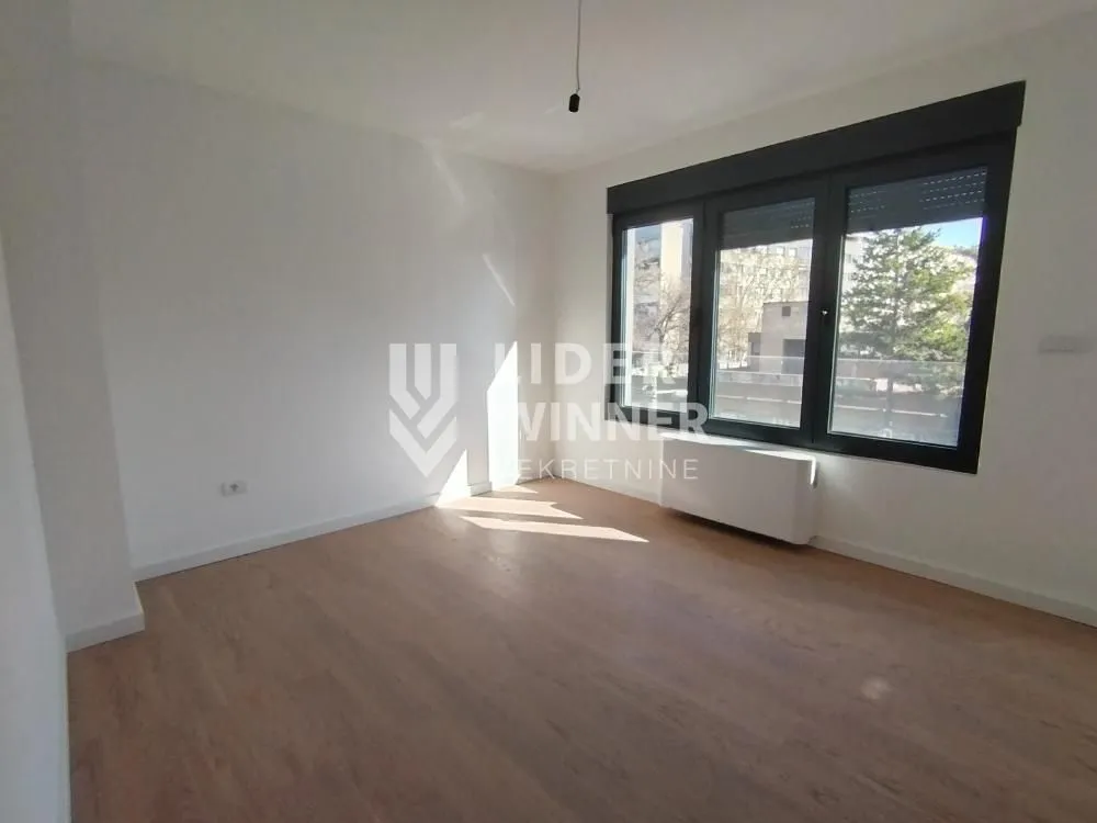 Sale, three bedroom apartment, 78m², Autokomanda, Voždovac Sve Podlokacije