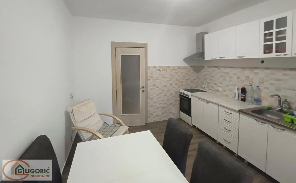 Prodaja, dvosoban stan, 52m², Karaburma, Palilula Sve Podlokacije