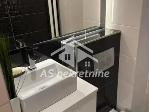 Izdavanje, trosoban stan, 78m², Novi Beograd Blok 22, Novi Beograd Sve Podlokacije - image 15