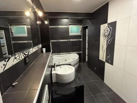 Sale, three bedroom apartment, 103m², Cvetni Trg, Vračar Sve Podlokacije - image 15