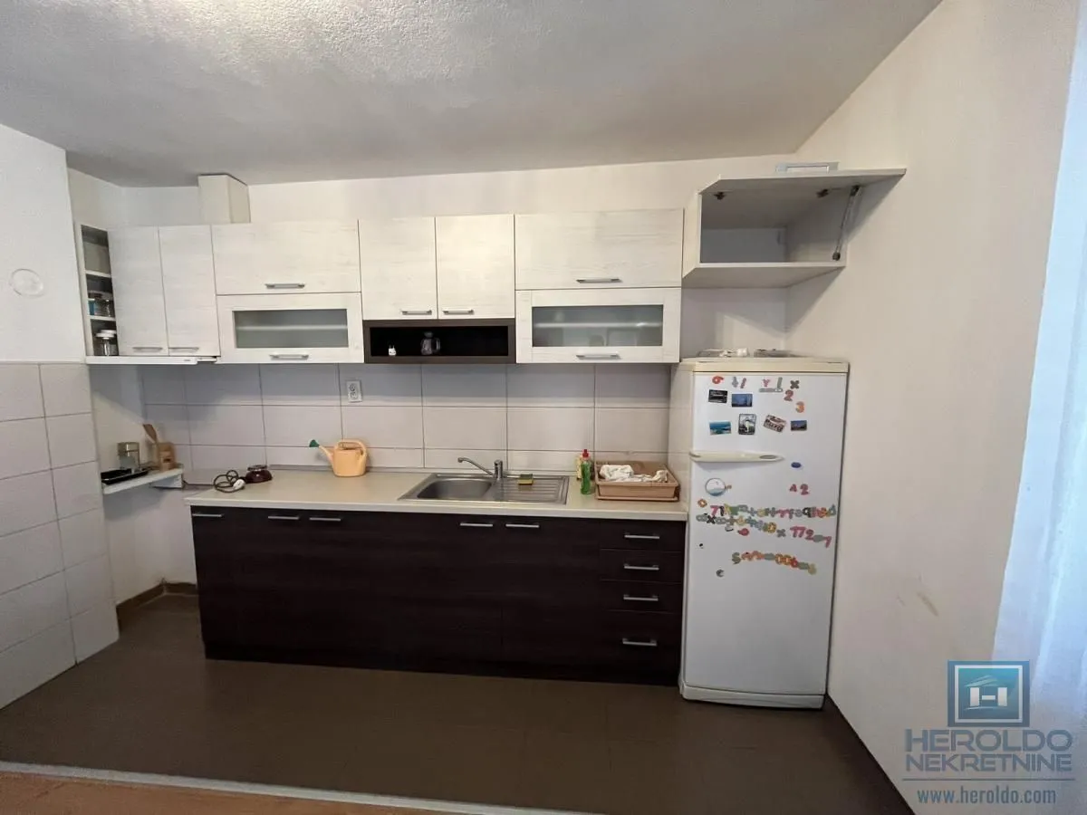 Prodaja, kuća, 353m², Budžino brdo, Jagodina