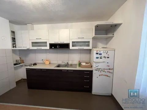 Sale, house, 353m², Budžino brdo, Jagodina - image 12