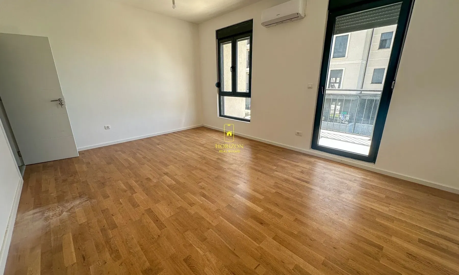Prodaja, dvosoban stan, 64m², Tološi, Podgorica