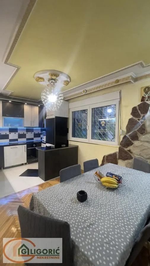 Sale, three bedroom apartment, 57m², Karaburma, Palilula Sve Podlokacije