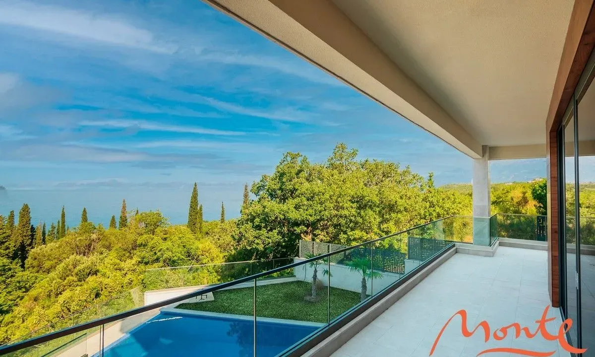 Sale, house, 632m², Reževići, Budva