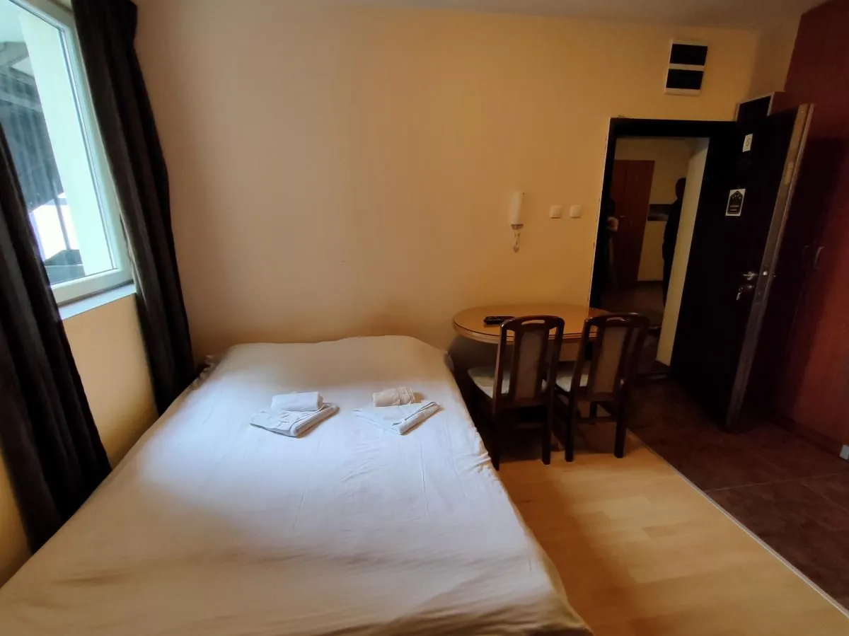 Prodaja, garsonjera, 21m², Kraljevi Čardaci, Kopaonik