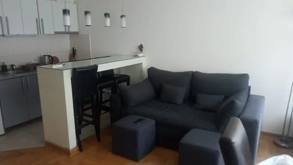 Izdavanje, jednosoban stan, 38m², Stari Grad, Beograd