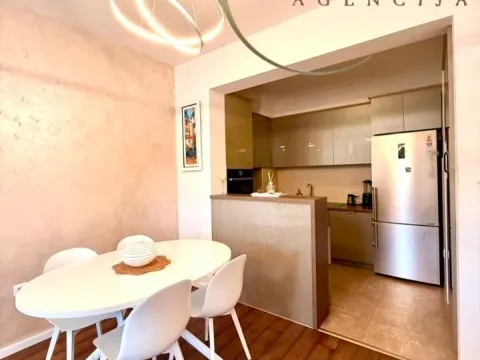 Rent, two bedroom apartment, 70m², Preko Morače, Podgorica - image 4