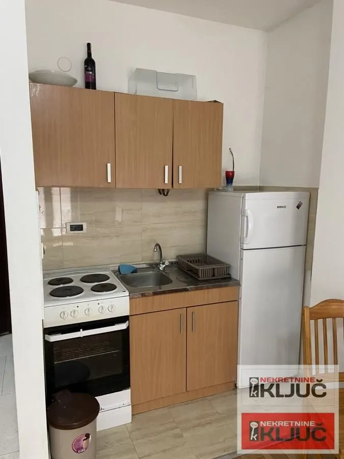 Rent, studio apartment, 27m², Centar, Novi Sad