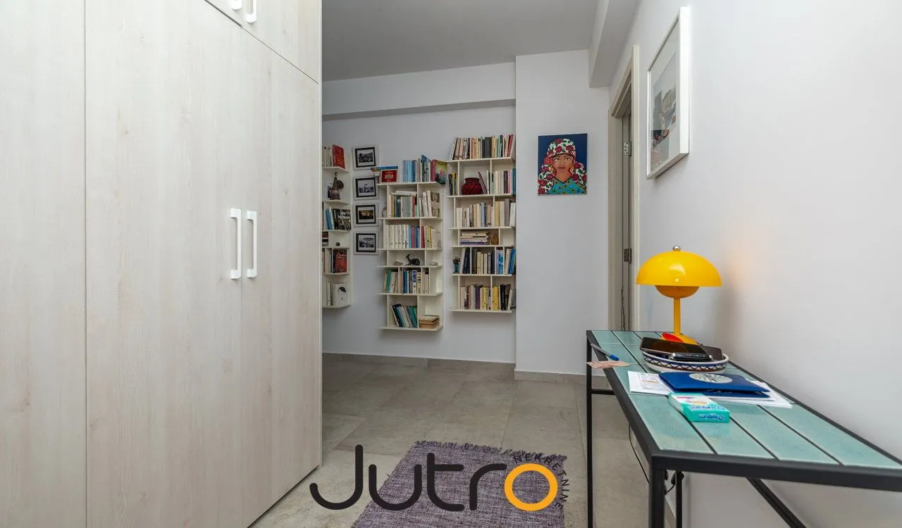 Izdavanje, trosoban stan, 142m², Zagorič, Podgorica