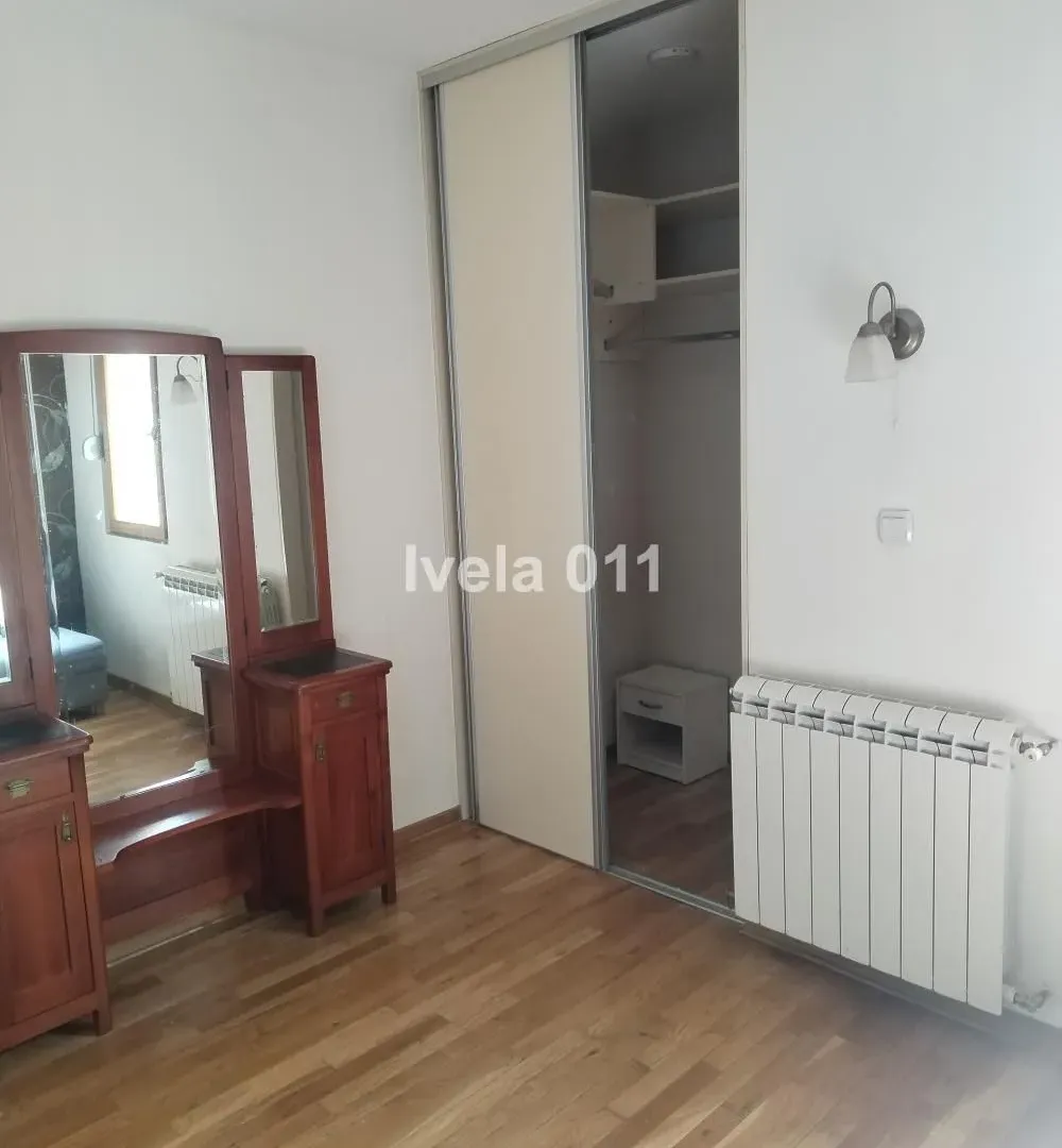 Prodaja, trosoban stan, 78m², Stari Grad, Beograd