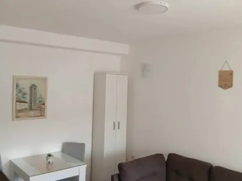 Sale, studio apartment, 27m², Stara Varoš, Podgorica - image 9