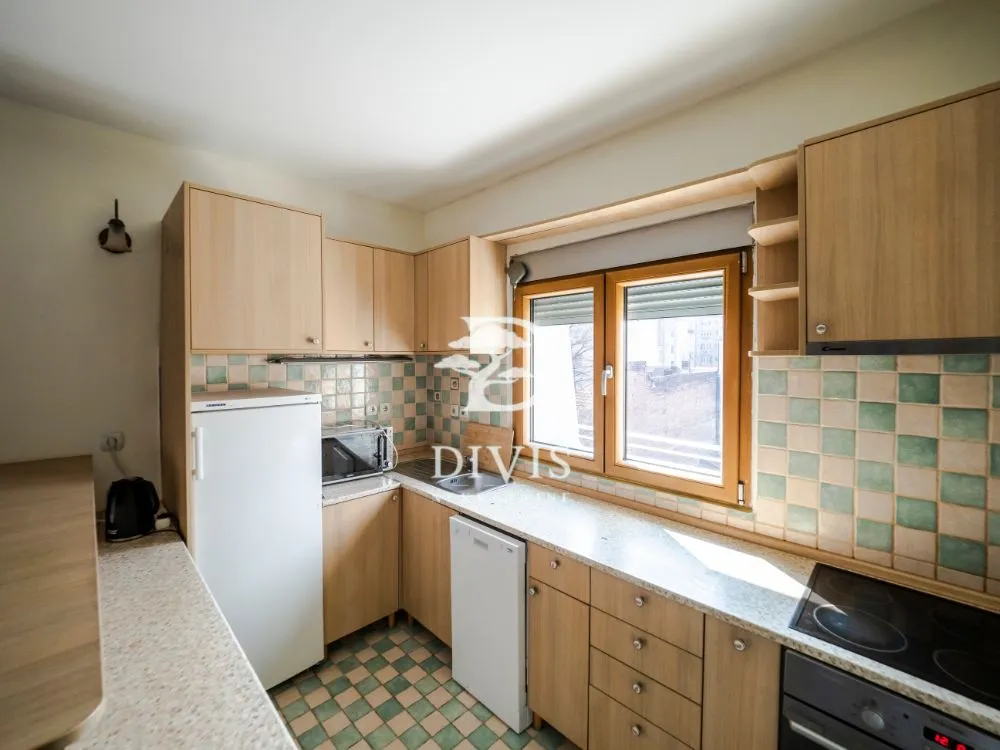 Sale, three bedroom apartment, 78m², Stari Grad, Beograd
