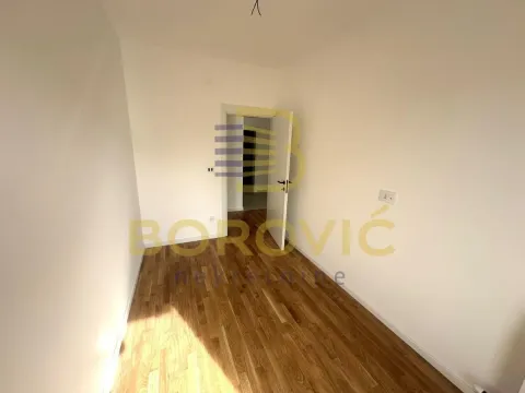 Sale, three bedroom apartment, 50m², Đeram Pijaca, Beograd - image 6