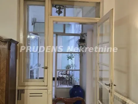 Sale, two bedroom apartment, 65m², Stari Grad, Beograd - image 8