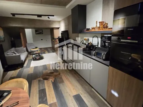 Sale, three bedroom apartment, 80m², Slavujev Venac, Zvezdara Sve Podlokacije - image 12