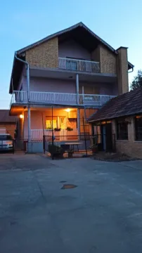 Prodaja, kuća, 350m², Novi Sad Sve Podlokacije, Novi Sad - image 2