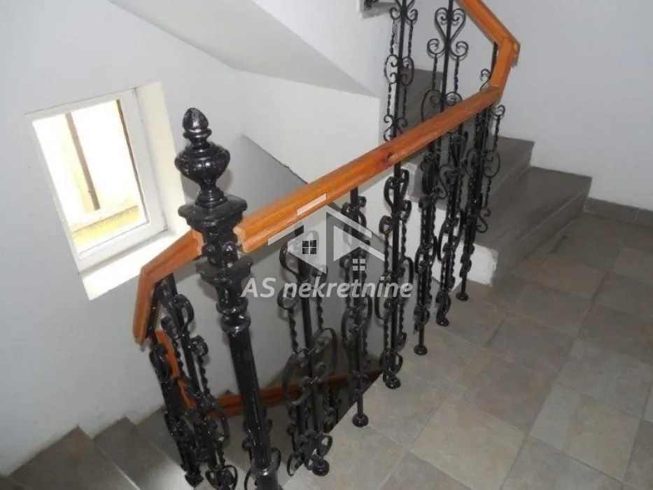 Prodaja, dvosoban stan, 60m², Voždovačka Crkva, Voždovac Sve Podlokacije