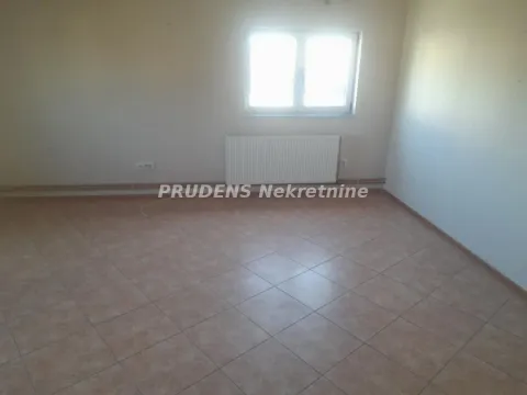Izdavanje, poslovni prostor, 96m², Surčin, Beograd - image 5