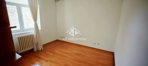 Rent, four bedroom apartment, 150m², Savski Venac, Beograd - image 18