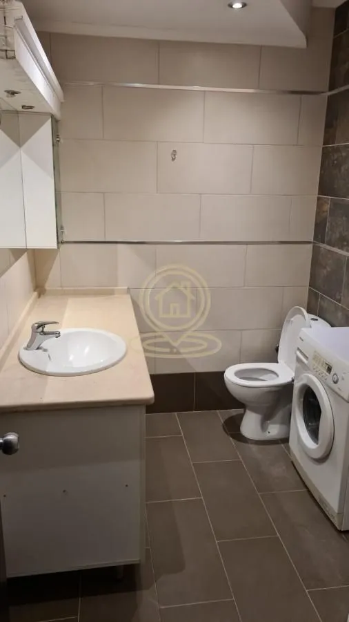 Izdavanje, jednosoban stan, 57m², Čubura, Beograd