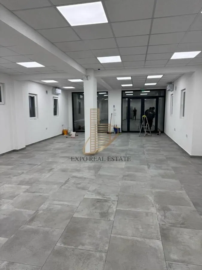 Sale, office space, 125m², Vojvode Vlahovica, Beograd