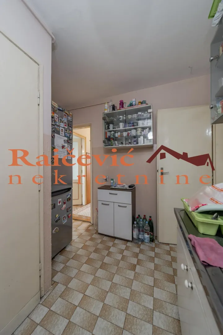 Prodaja, trosoban stan, 67m², Novi Beograd Sve Podlokacije, Beograd