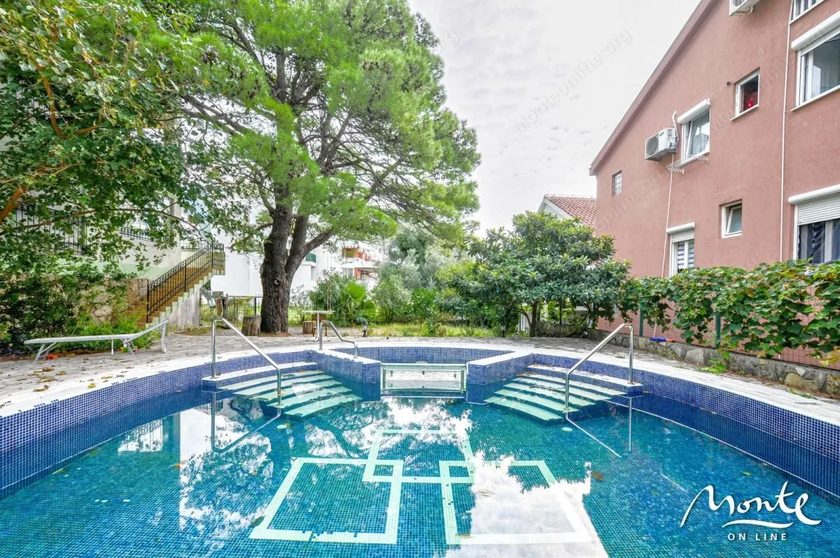 Prodaja, dvosoban stan, 64m², Budva, Crna Gora