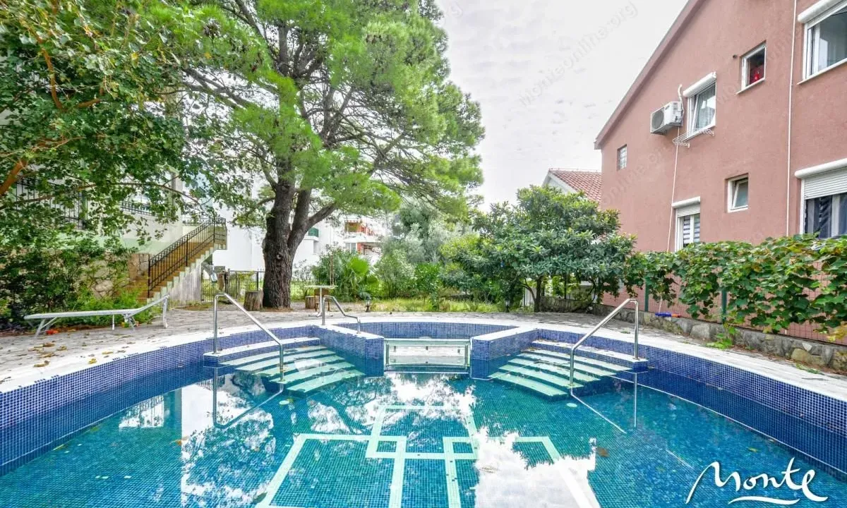 Prodaja, dvosoban stan, 64m², Budva, Crna Gora