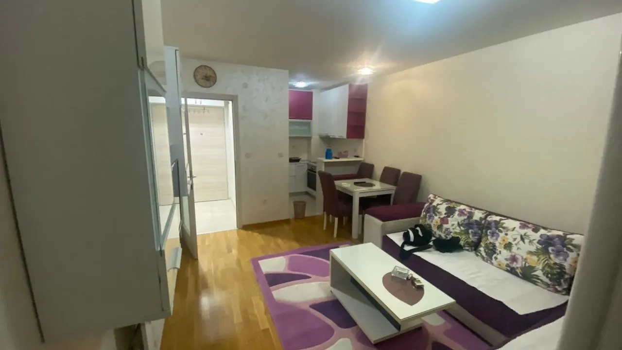 Rent, one bedroom apartment, 43m², Stari Aerodrom, Podgorica