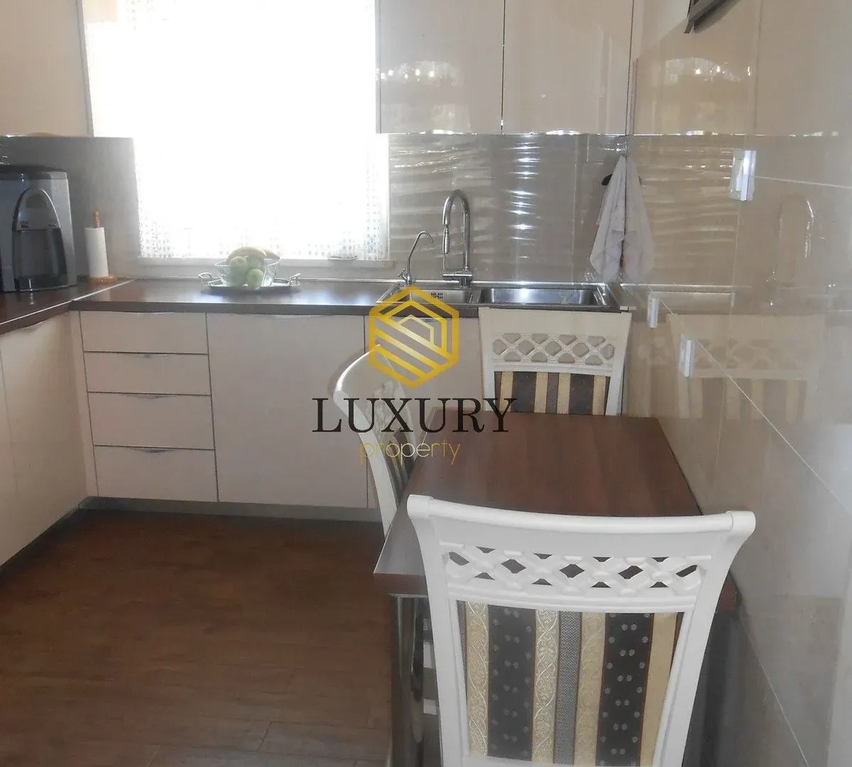 Rent, house, 300m², Zabjelo, Podgorica