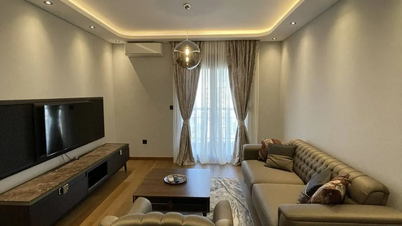 Izdavanje, jednosoban stan, 50m², Podgorica, Crna Gora