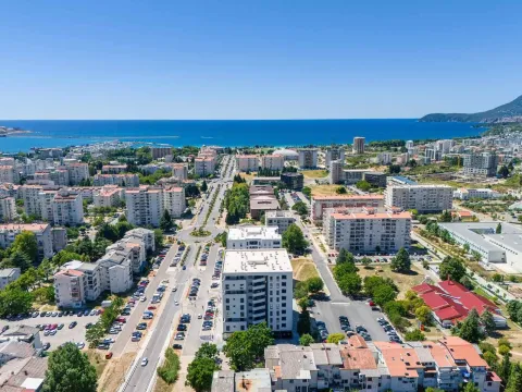 Rent, one bedroom apartment, 44m², Centar, Bar - image 2