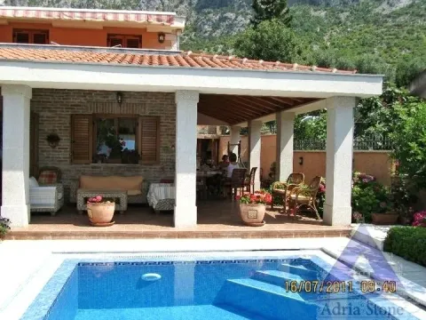 Sale, house, 300m², Orahovac, Kotor - image 4